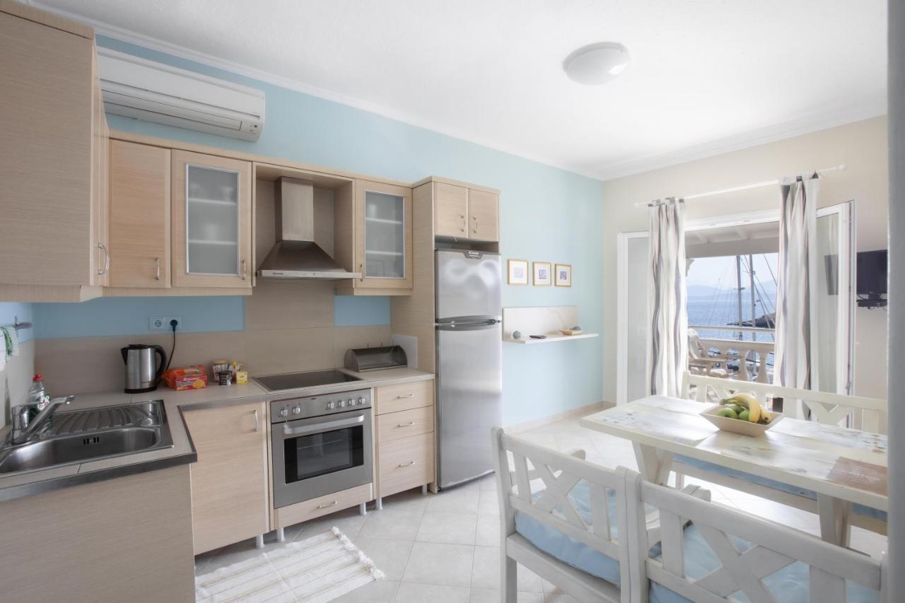 Kassiopi Seafront Elegant Apartments Ngoại thất bức ảnh