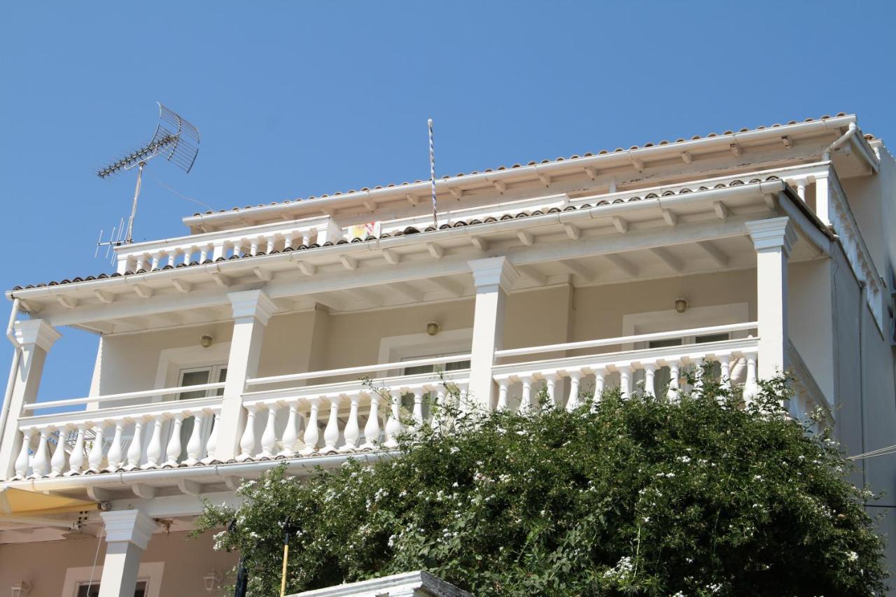 Kassiopi Seafront Elegant Apartments Ngoại thất bức ảnh