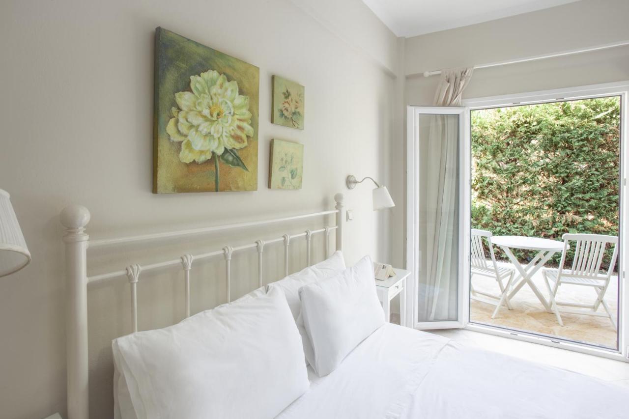 Kassiopi Seafront Elegant Apartments Ngoại thất bức ảnh